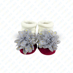 Bebe Favour Premium Knit Hat & Booties Set – Soft Maroon & White Accessories with Floral Accents for Baby Girls